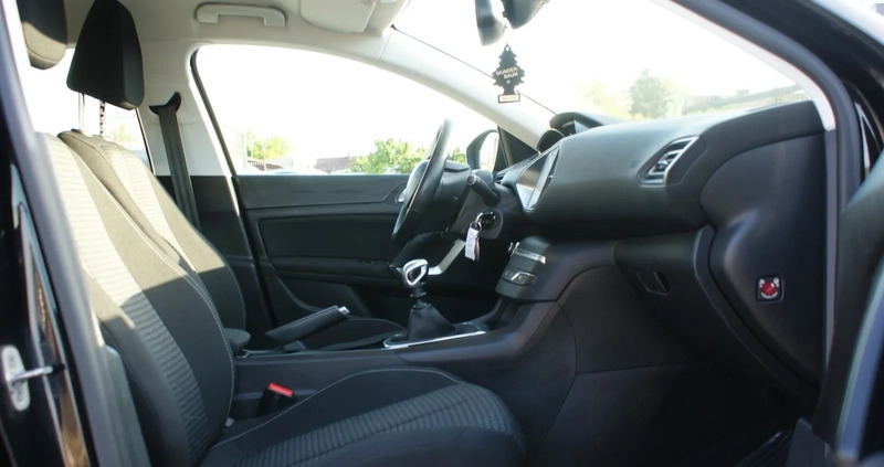 Peugeot 308 cena 47900 przebieg: 141000, rok produkcji 2018 z Oleszyce małe 191